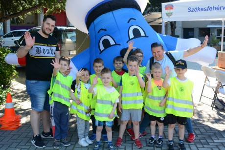 Az Áron Nagy Lajos téren voltak a közlekedési kultúra napi programok